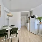 Hill 435 La Torre Апартаменти